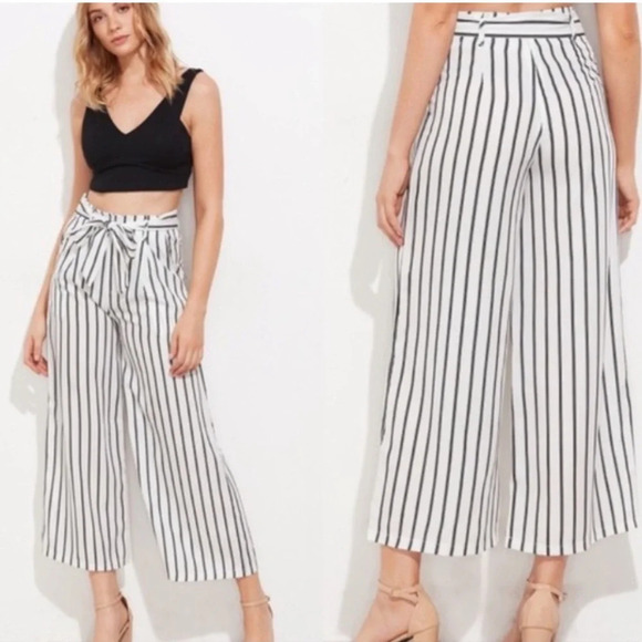 Zara White Black Striped Wide Leg Capri Style, Size XS - Picture 1 of 3